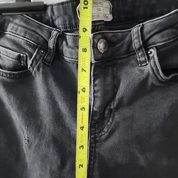 Free People Jeans Womens Size 26 Raw Hem Fringe Skinny Mid Rise Boho Ankle Chic - Picture 10 of 10